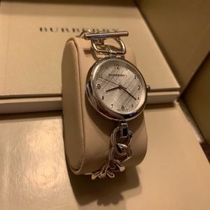 ✅SOLD -Burberry Women Watch